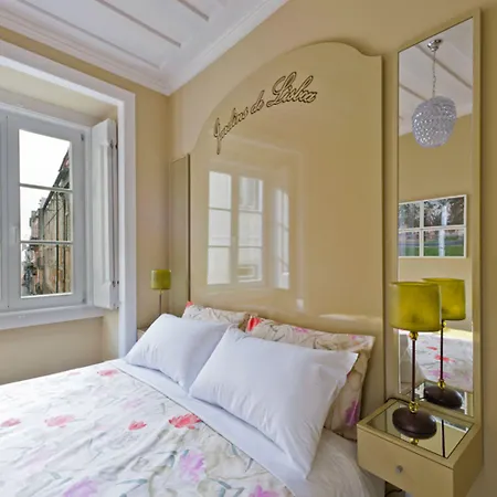 Colours Bairro Alto Апартаменты