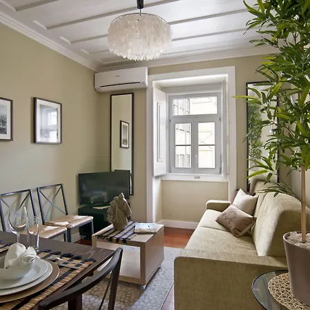 Colours Bairro Alto Апартаменты *