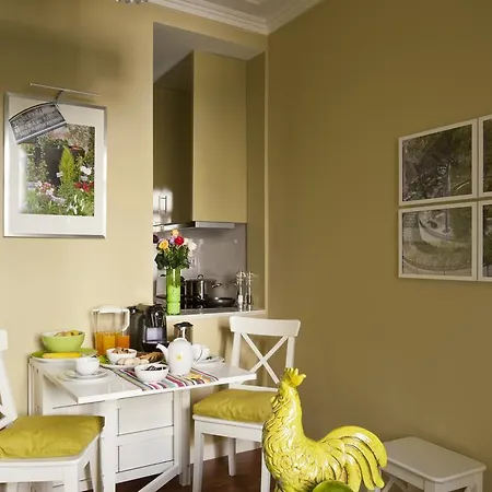 Colours Bairro Alto Apartment *