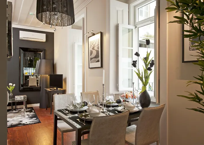 Colours Bairro Alto *